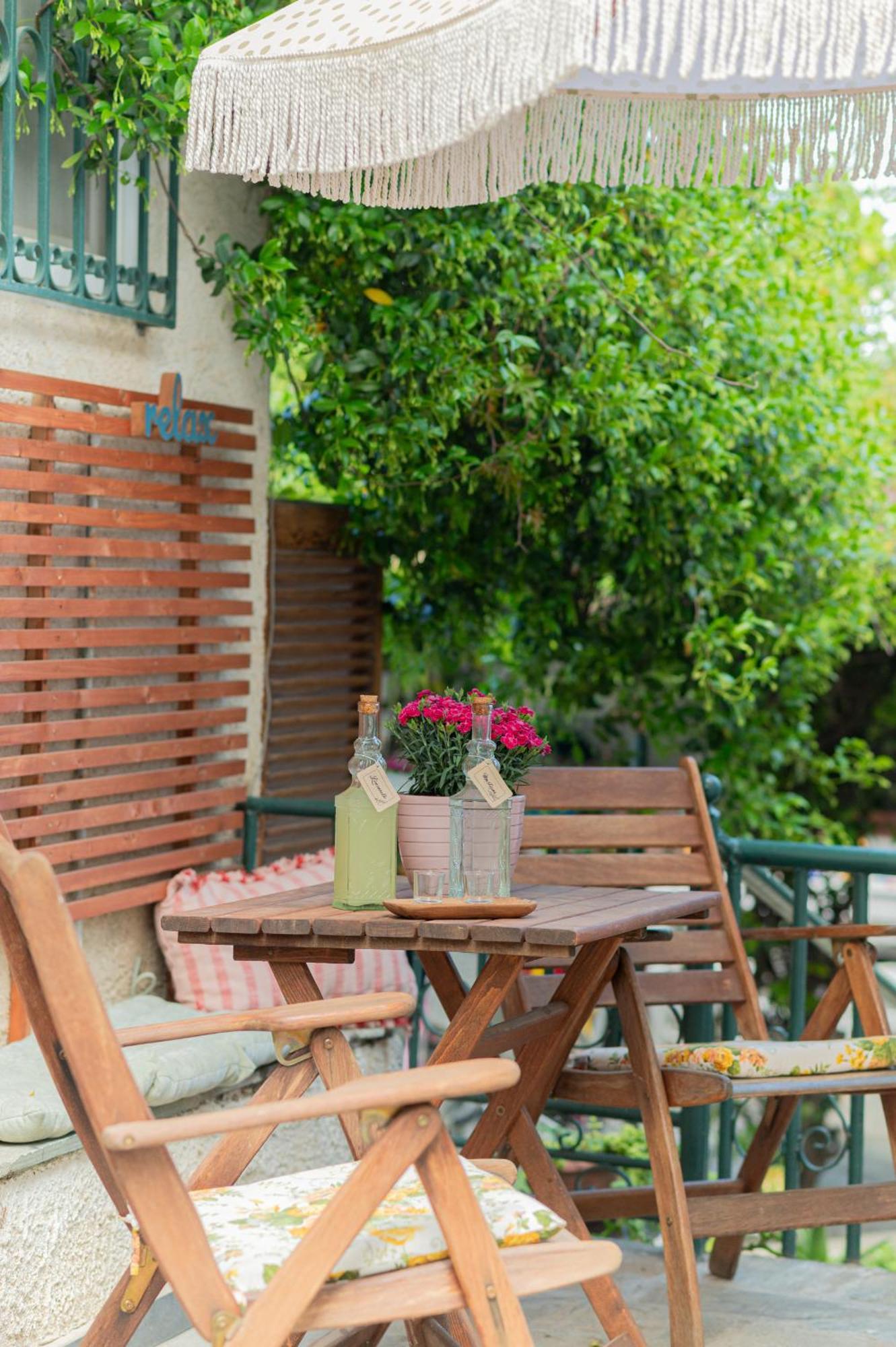 Holiday home Lemon Tree House